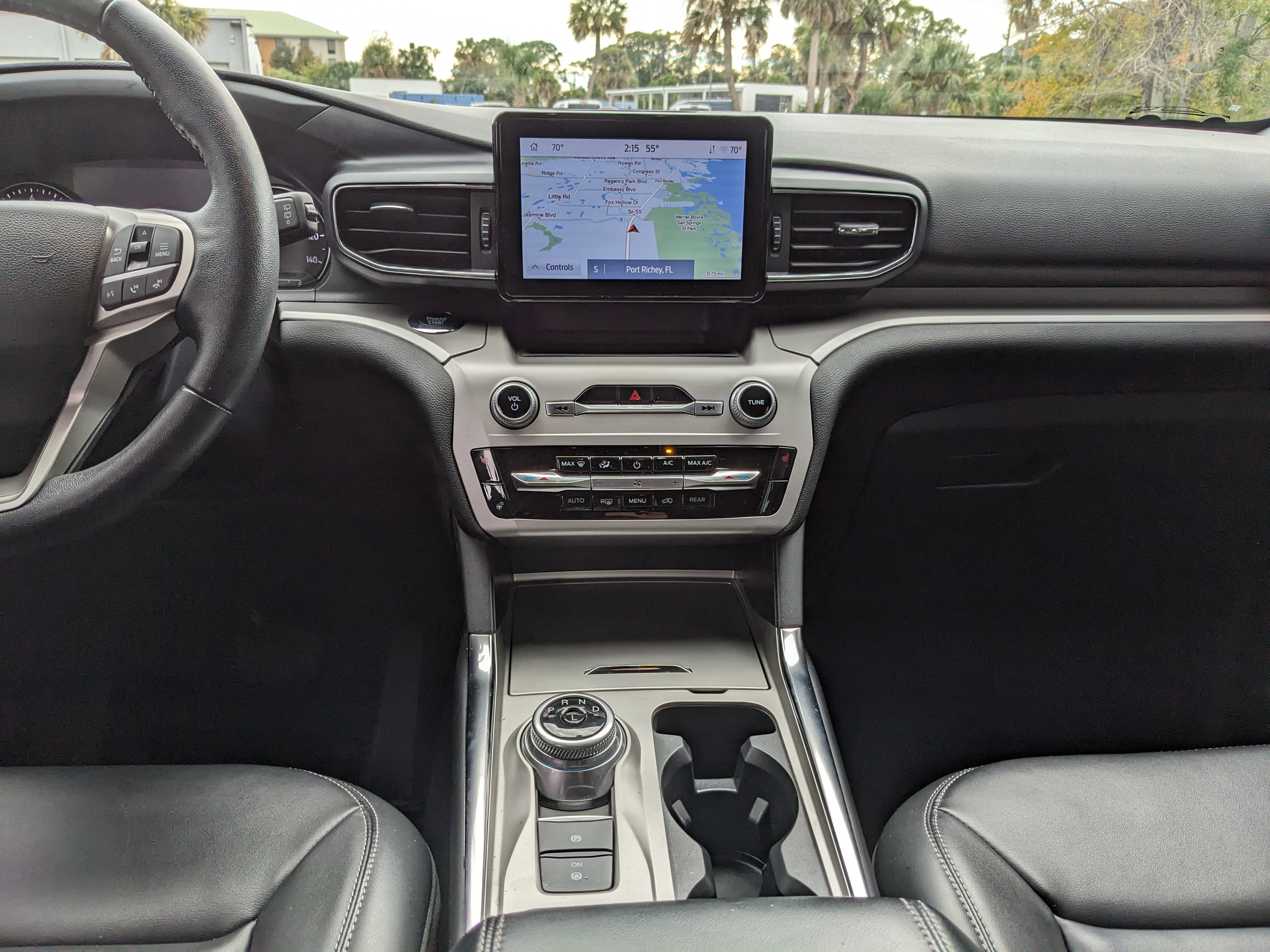 Certified 2022 Ford Explorer XLT w/ Equipment Group 202A image 15