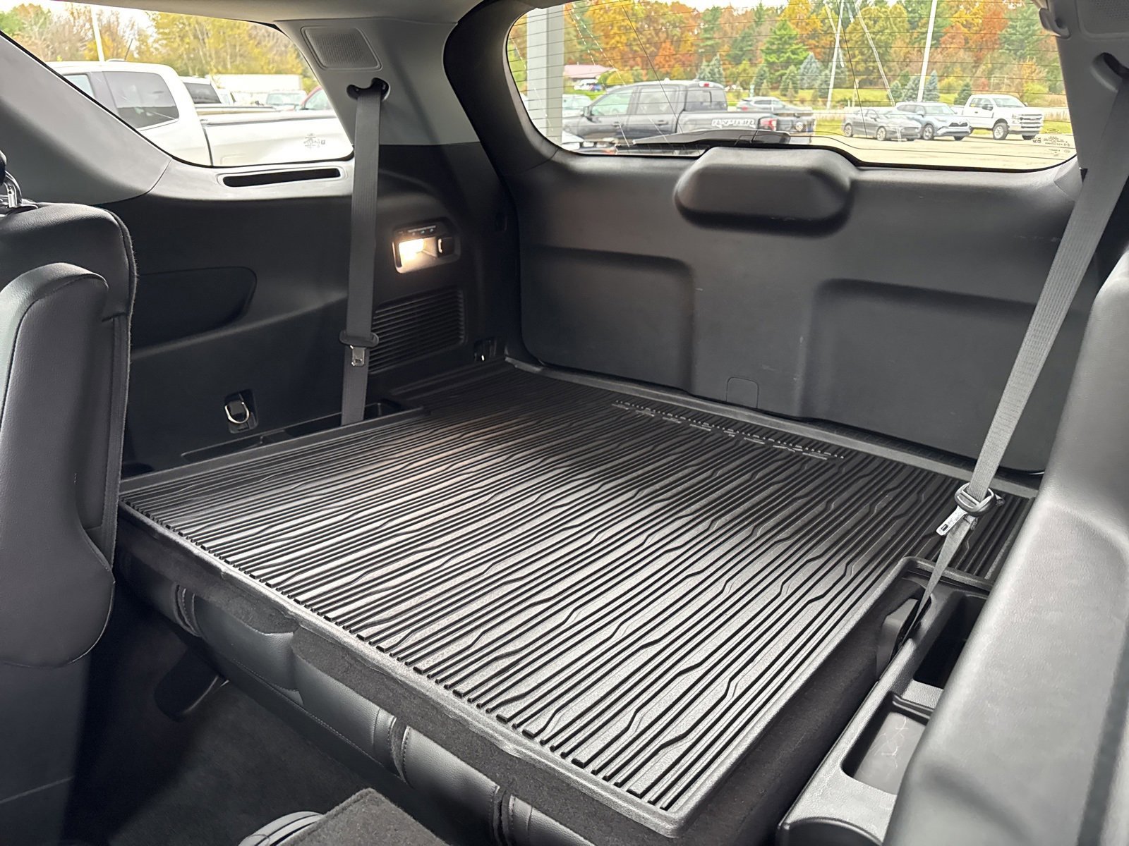 Certified 2022 Ford Explorer Limited w/ Equipment Group 301A image 33