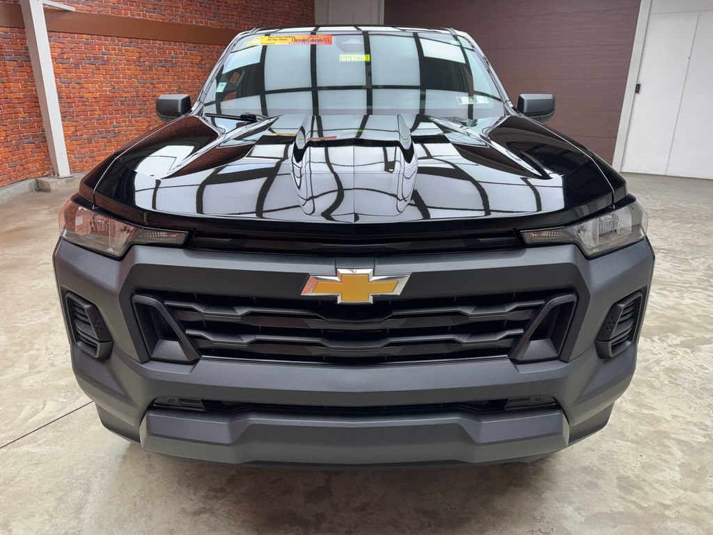 Used 2025 Chevrolet Colorado W/T AWD/4WD image 7