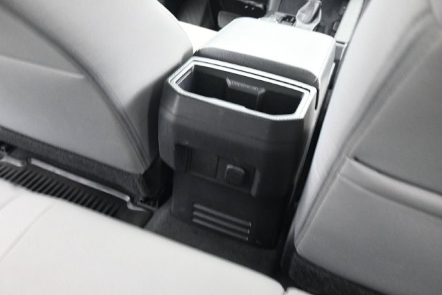 Used 2024 Toyota Tacoma SR5 AWD/4WD image 20