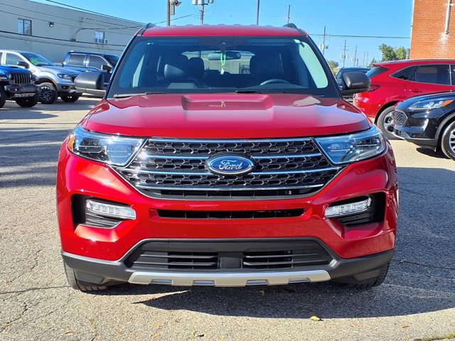Certified 2024 Ford Explorer XLT w/ Equipment Group 202A AWD/4WD image 26