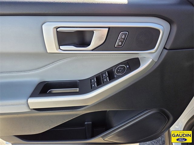 Certified 2023 Ford Explorer XLT w/ Equipment Group 202A image 18