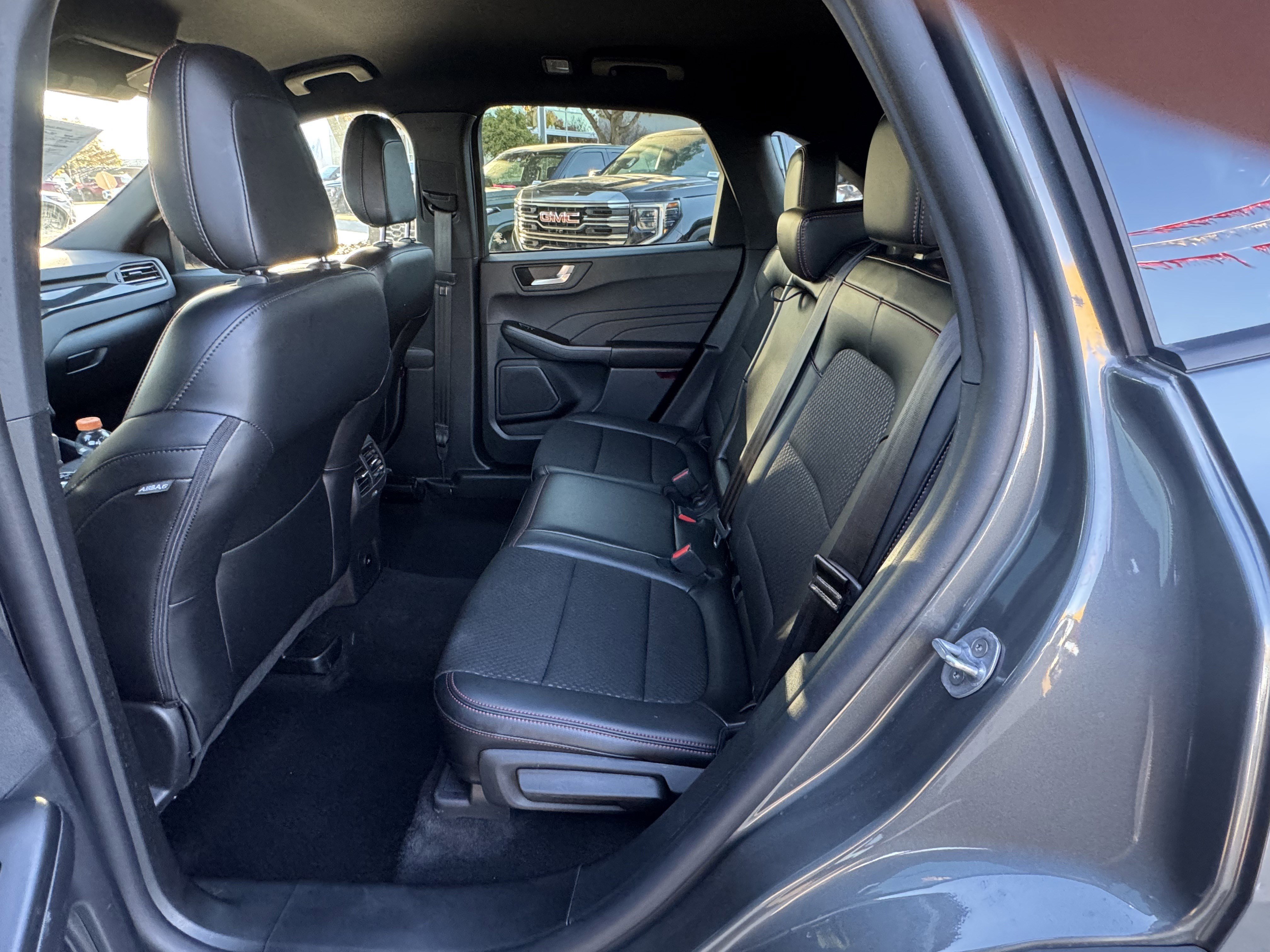 Certified 2025 Ford Escape ST-Line image 11