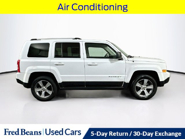 Used 2017 Jeep Patriot High Altitude AWD/4WD image 10