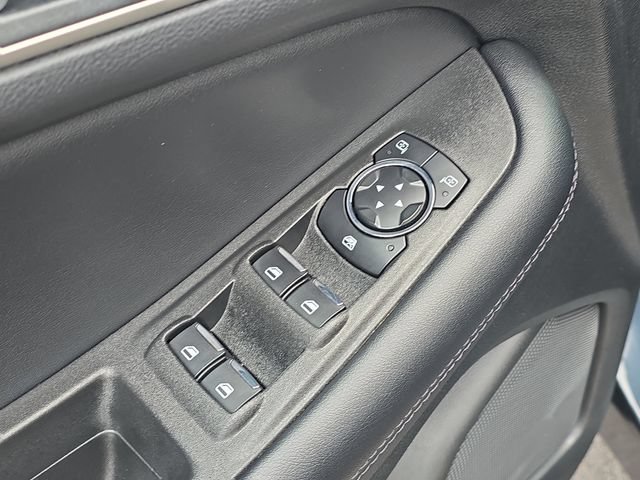 Certified 2024 Ford Edge SEL AWD/4WD image 9