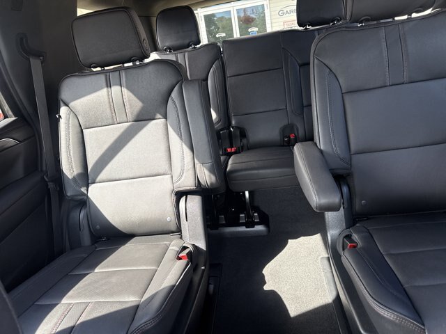 Used 2023 Chevrolet Tahoe RST w/ Sport Performance Package AWD/4WD image 18