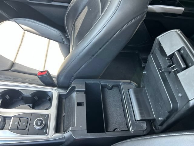 Certified 2022 Ford Explorer XLT w/ Equipment Group 202A AWD/4WD image 23
