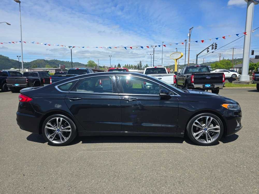 Certified 2019 Ford Fusion Titanium AWD/4WD image 6