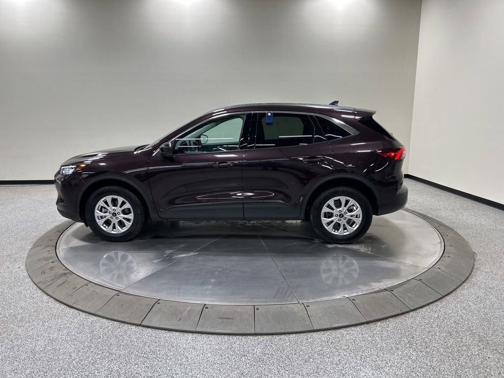 Certified 2023 Ford Escape Active w/ Tech Pack #2 image 2