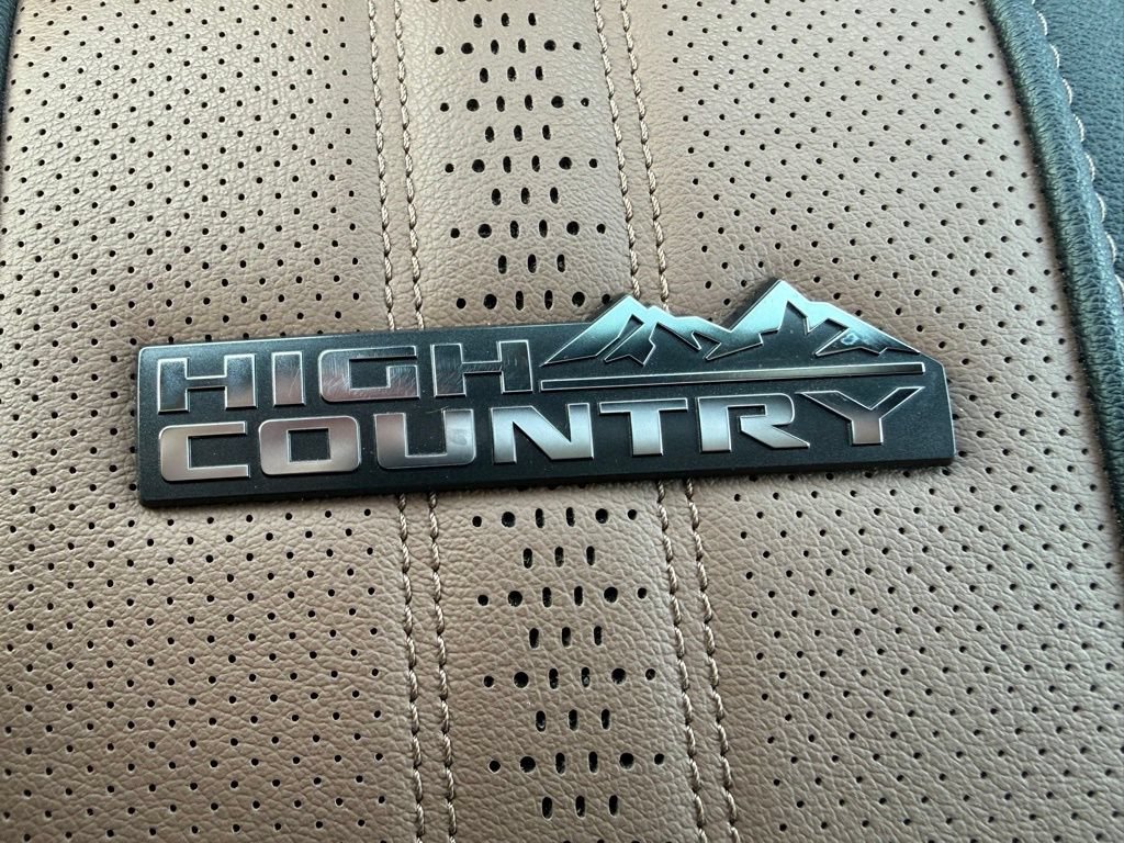 Used 2024 Chevrolet Silverado 3500 High Country w/ High Country Premium Package AWD/4WD image 23