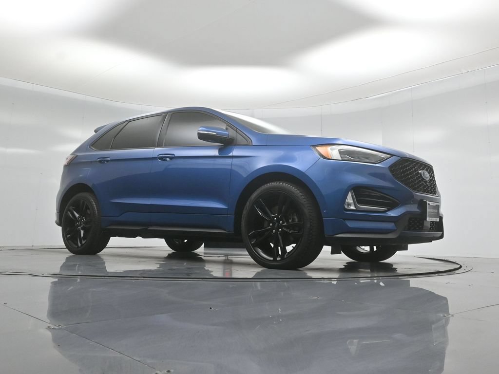 Certified 2019 Ford Edge ST w/ Equipment Group 401A AWD/4WD image 4