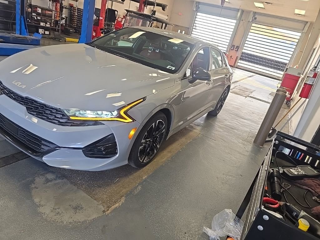 Used 2024 Kia K5 GT-Line w/ GT-Line Premium Package image 2