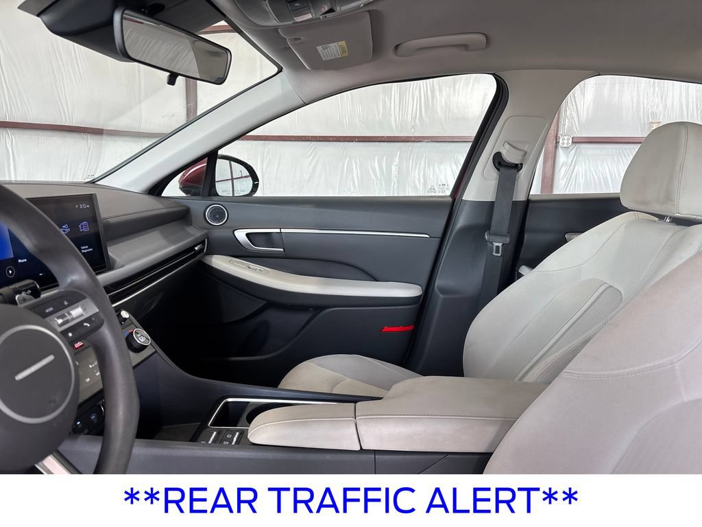 Used 2025 Hyundai Sonata SEL FWD image 16