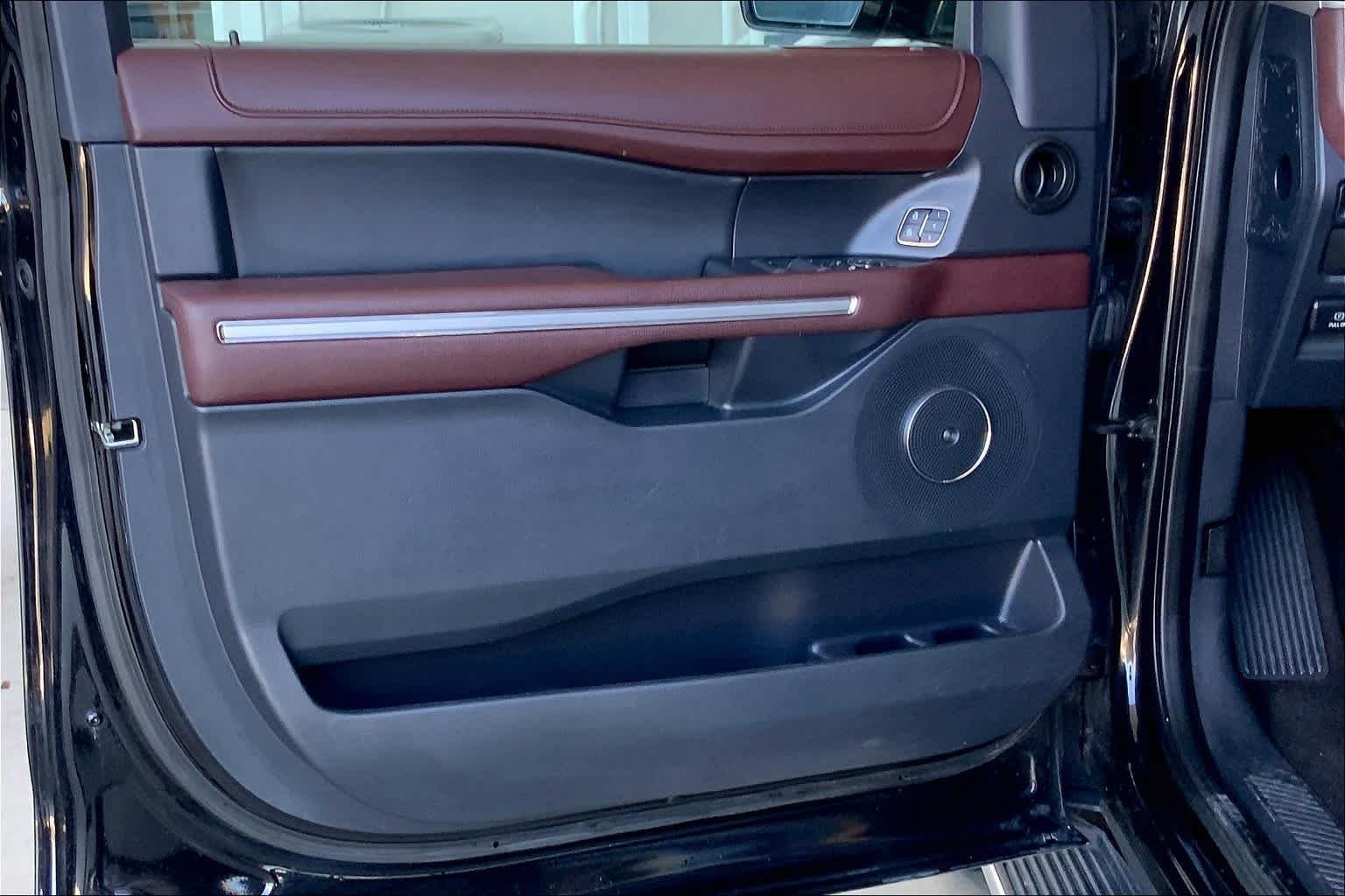 Certified 2022 Ford Expedition Limited AWD/4WD image 21
