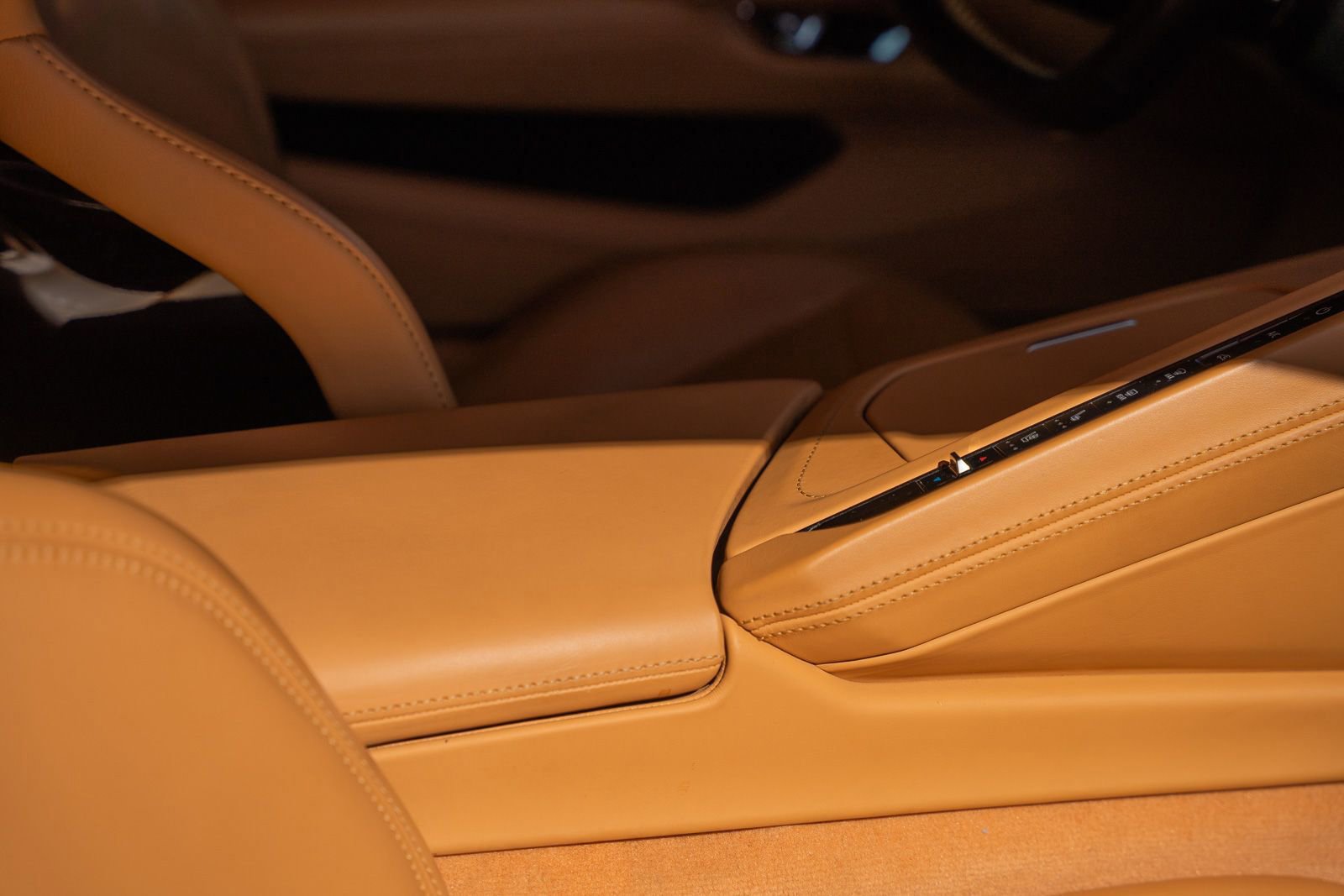 Used 2021 Chevrolet Corvette Stingray Premium Conv w/ Z51 Performance Package image 36