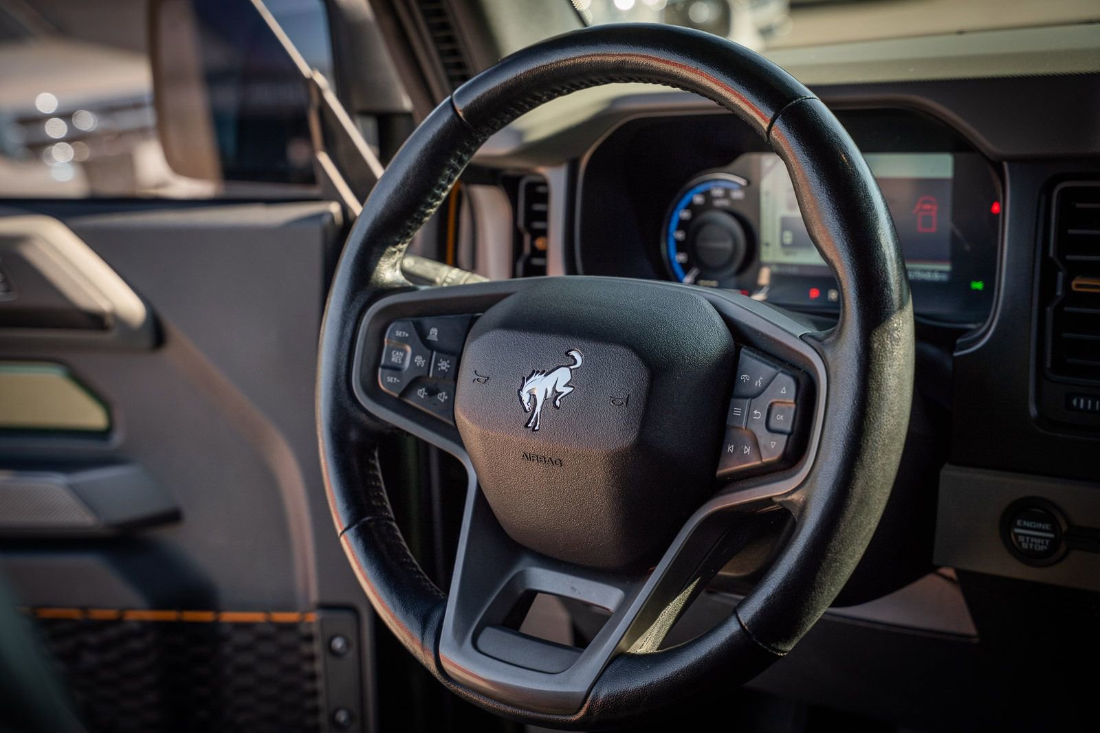 Certified 2022 Ford Bronco Badlands AWD/4WD image 27