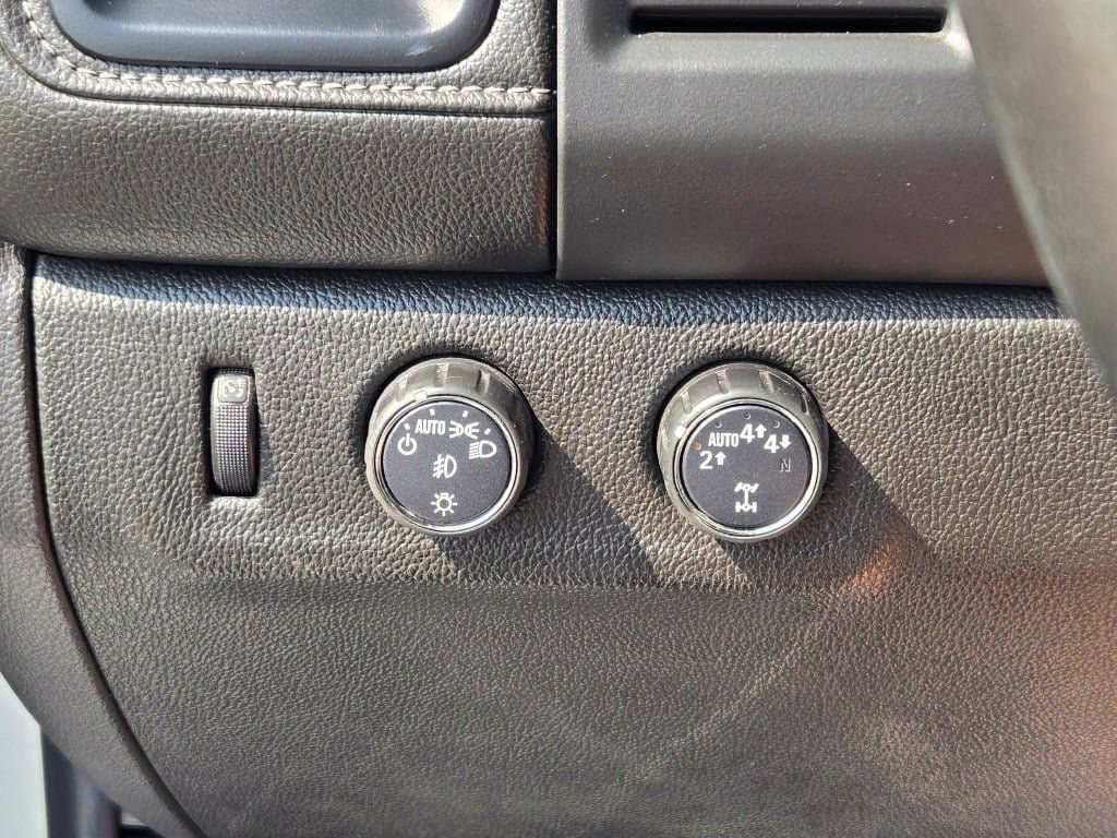 Used 2020 GMC Canyon SLE w/ Driver Alert Package AWD/4WD image 29