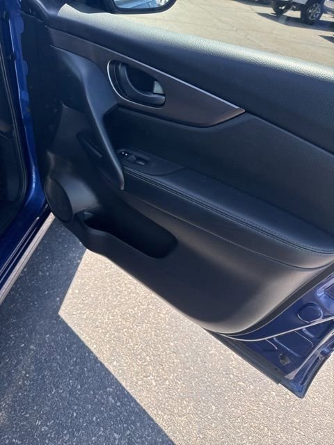 Used 2020 Nissan Rogue Sport S w/ Appearance Package image 21