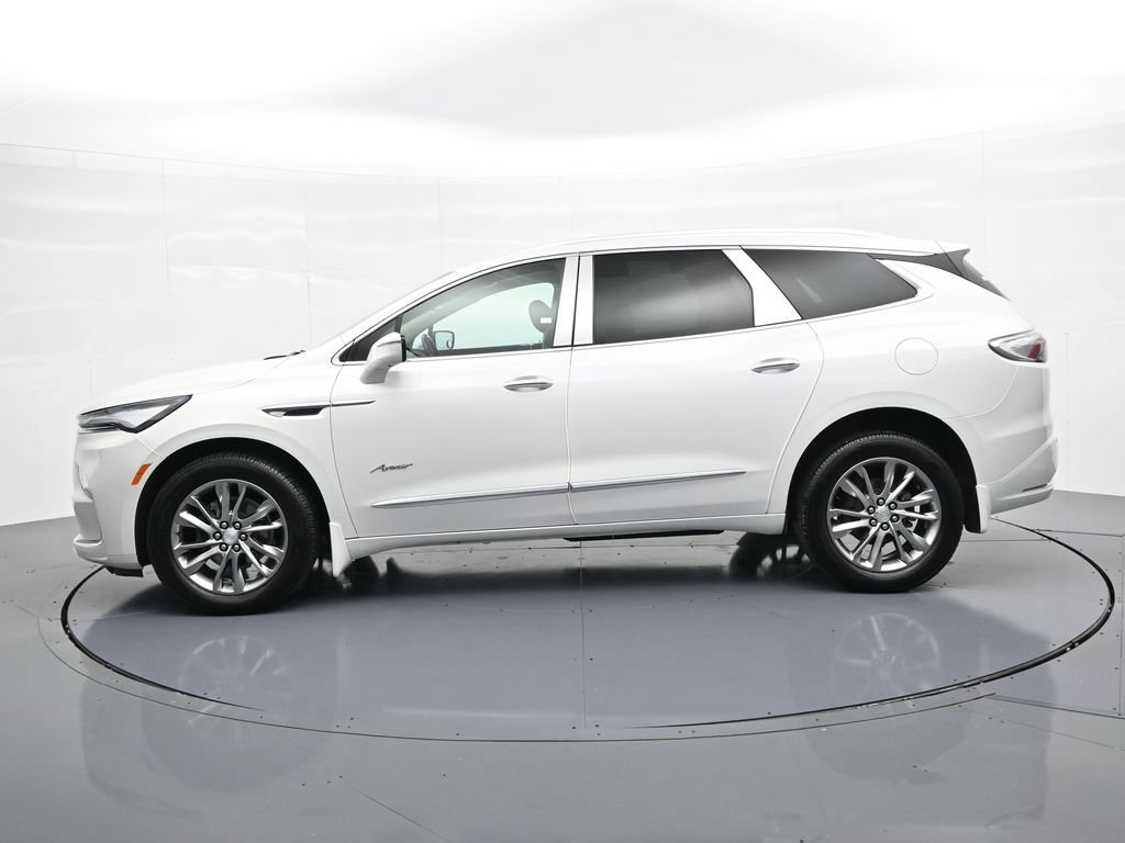 Used 2022 Buick Enclave Avenir w/ Avenir Technology Package AWD/4WD image 9