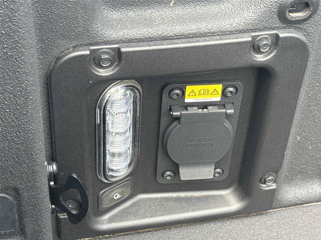 Certified 2025 Ford Maverick Lobo AWD/4WD image 11