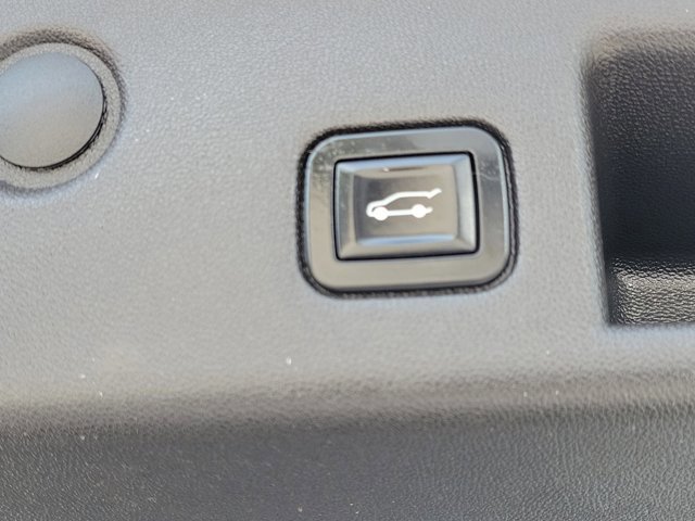 Used 2018 Chevrolet Equinox LT image 15