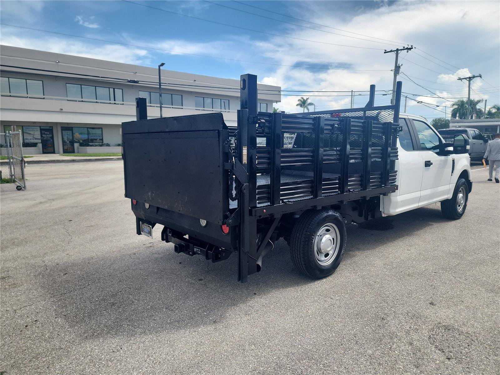 Certified 2022 Ford F350 XL w/ Power Equipment Group RWD image 5