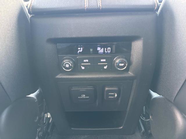 Used 2019 Chevrolet Traverse Premier w/ Driver Confidence II Package FWD image 19