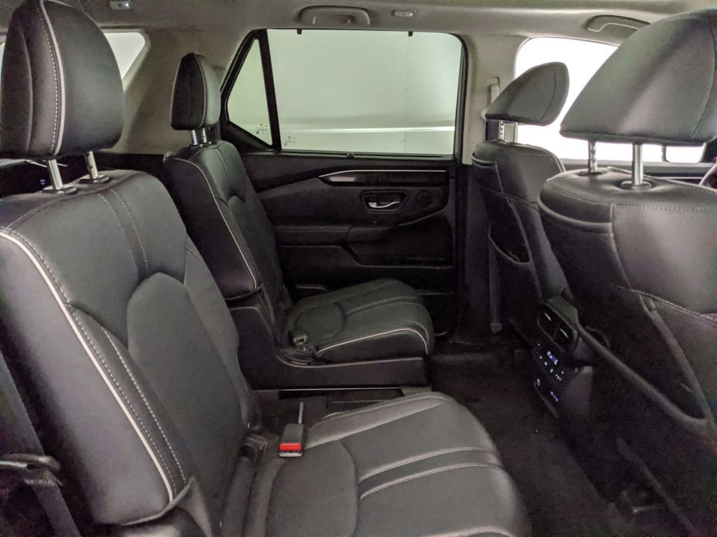 Used 2024 Honda Pilot Elite image 25