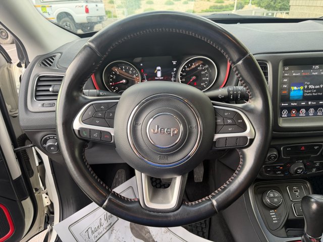 Used 2020 Jeep Compass Trailhawk AWD/4WD image 9
