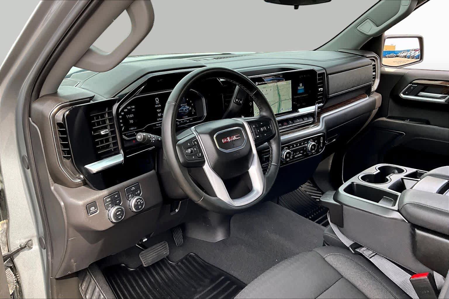 Used 2025 GMC Sierra 1500 Elevation w/ X31 Off-Road Package AWD/4WD image 16