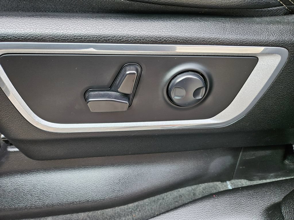 Used 2023 RAM 1500 Laramie AWD/4WD image 26