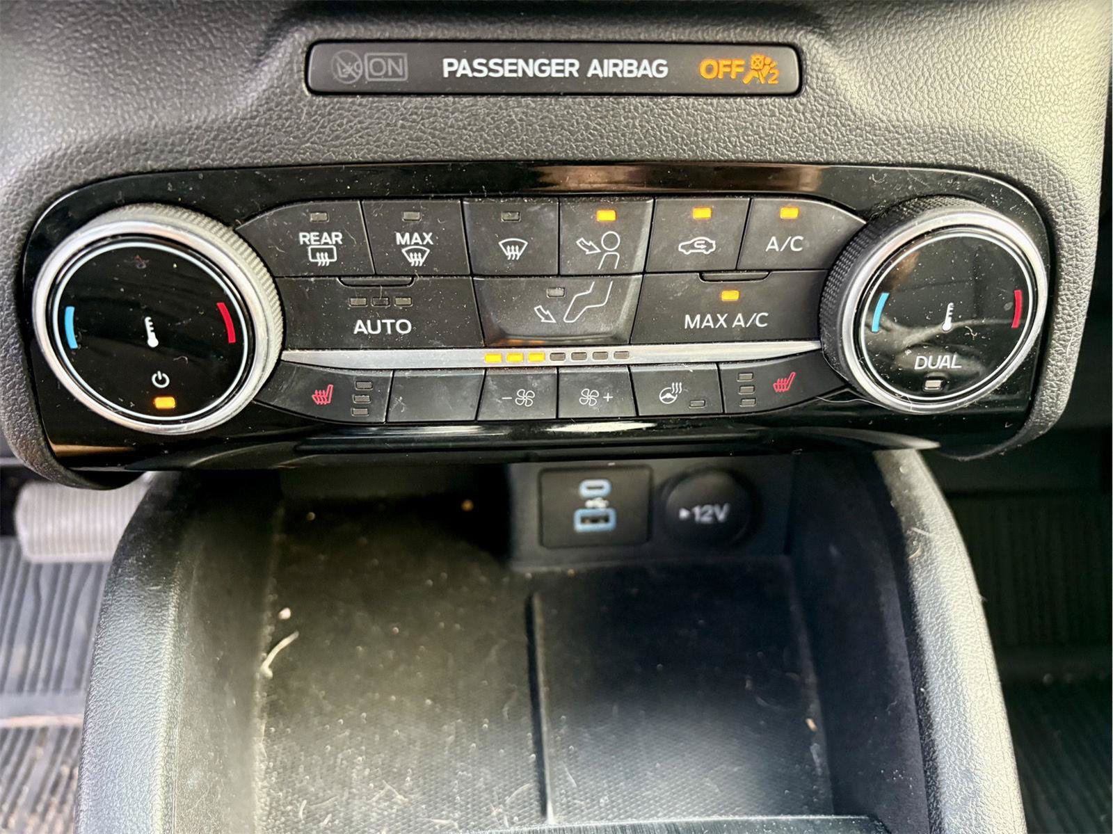 Certified 2022 Ford Escape SEL FWD image 13