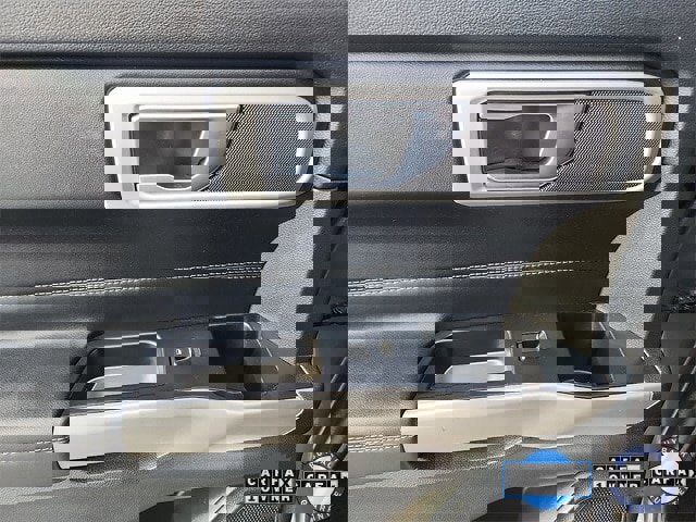 Certified 2022 Ford Explorer XLT w/ Equipment Group 202A image 27