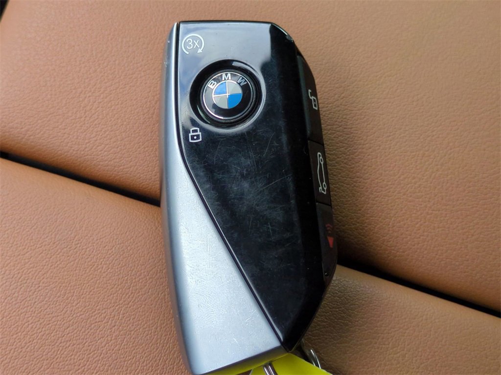 Used 2023 BMW X7 xDrive40i w/ Executive Package image 29