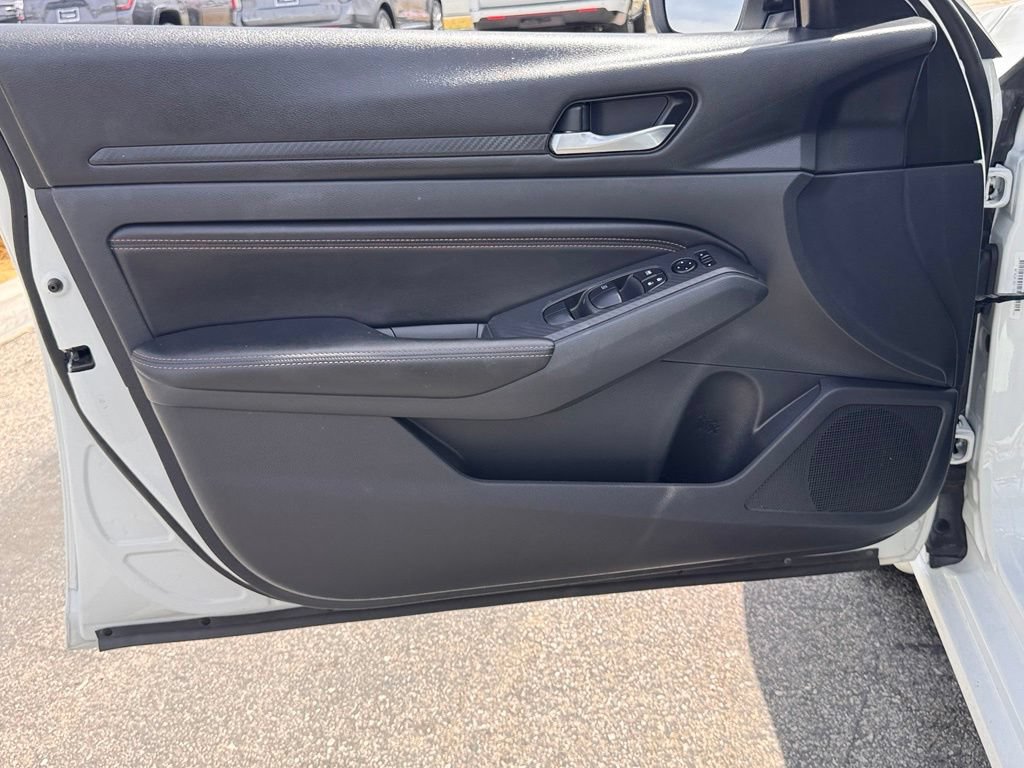 Used 2019 Nissan Altima 2.5 SR w/ SR Premium Package FWD image 15