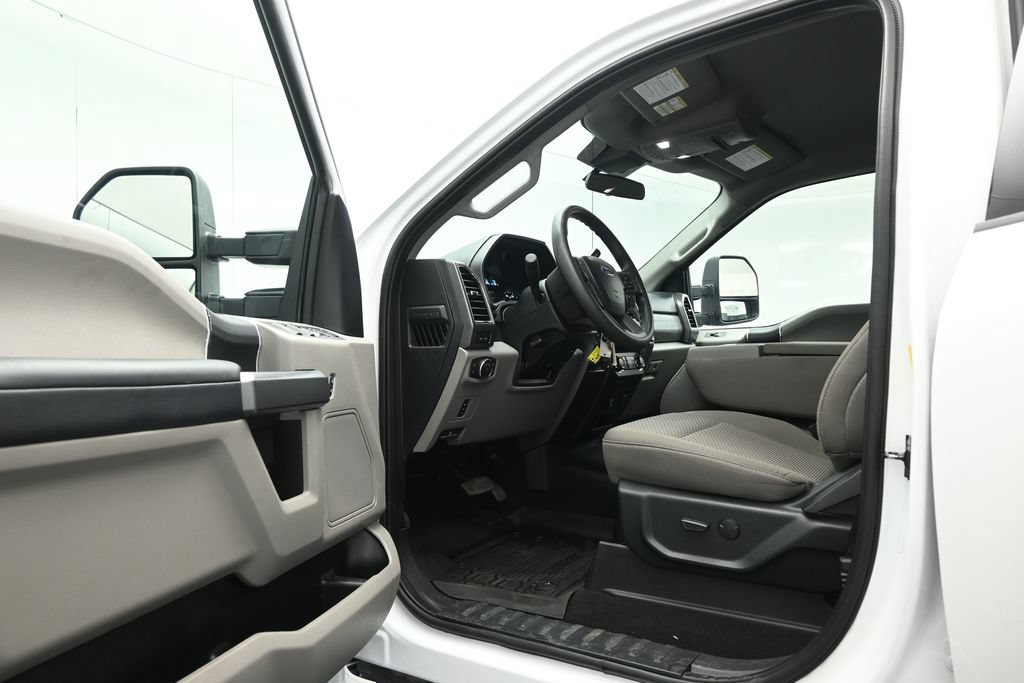 Certified 2020 Ford F350 XLT w/ XLT Value Package AWD/4WD image 7