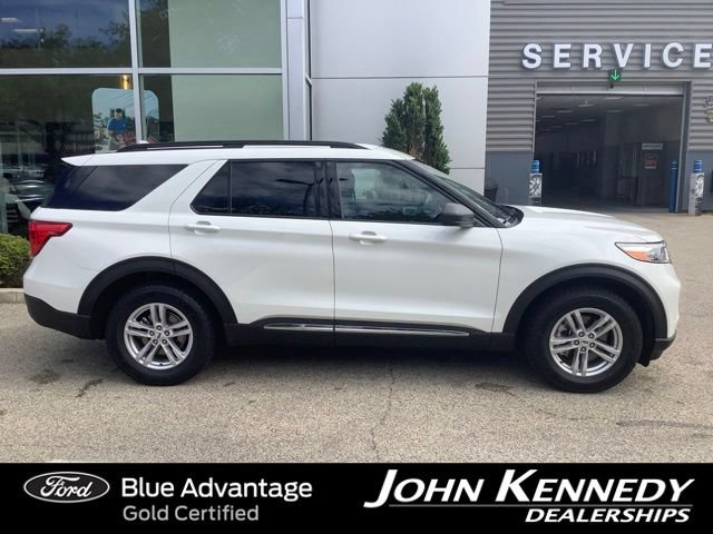 Certified 2023 Ford Explorer XLT w/ Equipment Group 202A AWD/4WD image 2