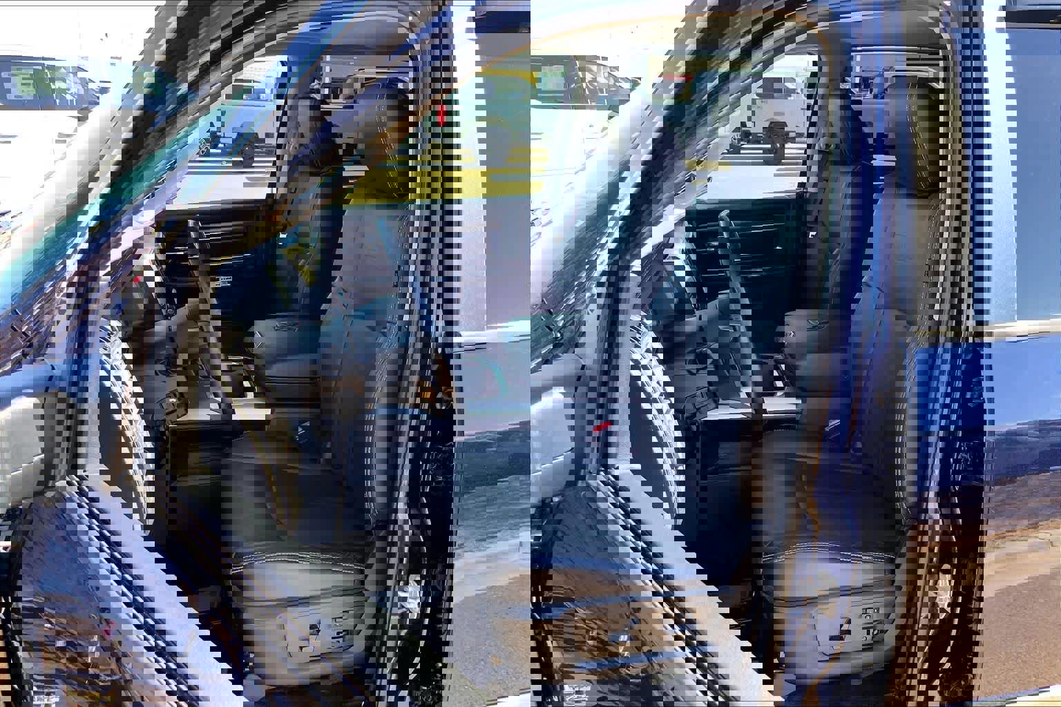 Used 2018 RAM 1500 Laramie w/ Convenience Group image 10