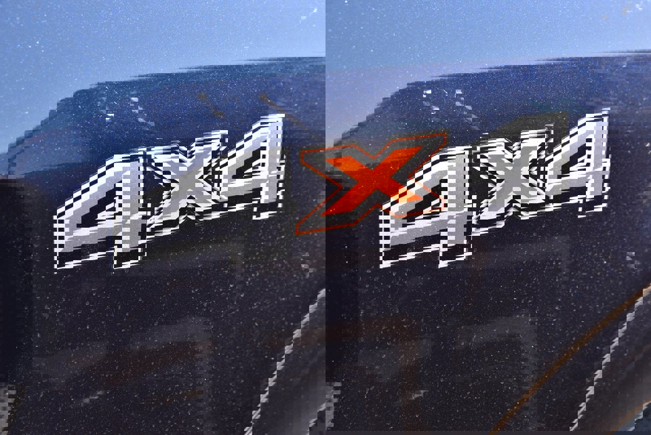 Certified 2022 Ford F150 Platinum w/ Equipment Group 701A High image 10