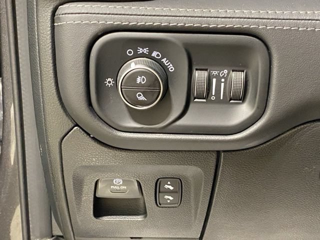Used 2024 RAM 1500 Limited AWD/4WD image 34