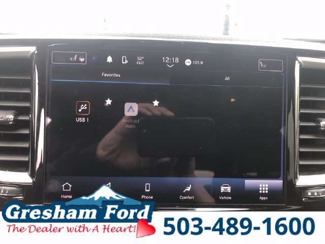 Used 2023 Chrysler Pacifica Touring-L FWD image 24