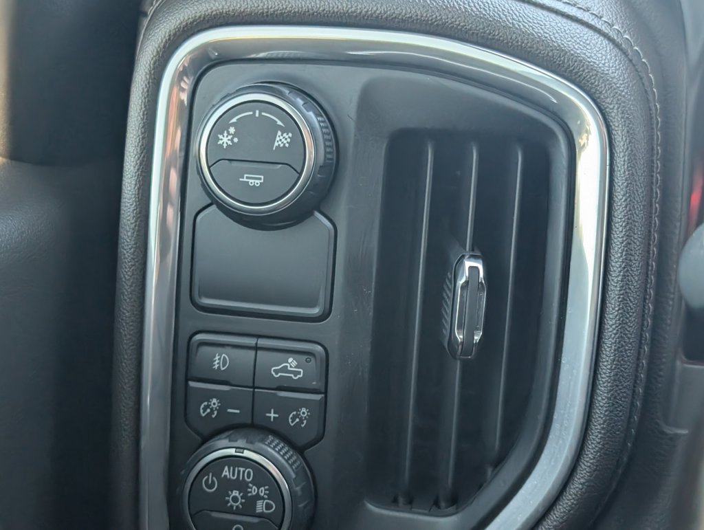 Used 2019 Chevrolet Silverado 1500 LTZ w/ LTZ Plus Package RWD image 13