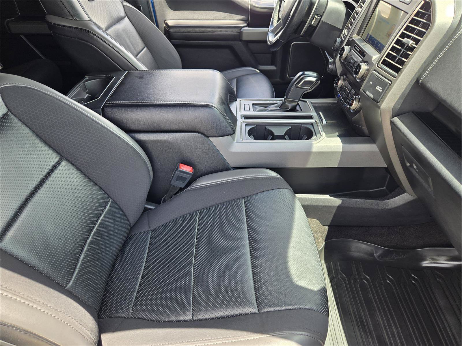 Certified 2019 Ford F150 Raptor w/ Equipment Group 802A Luxury AWD/4WD image 13