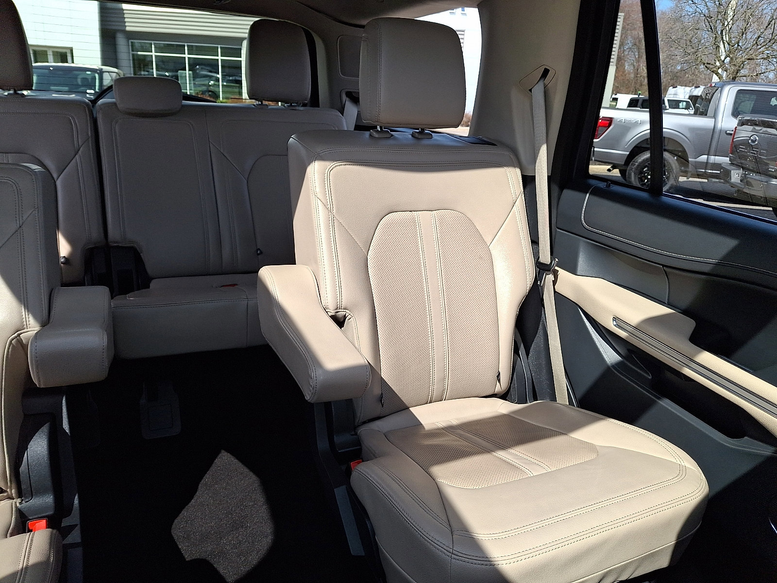 Certified 2023 Ford Expedition Limited image 20