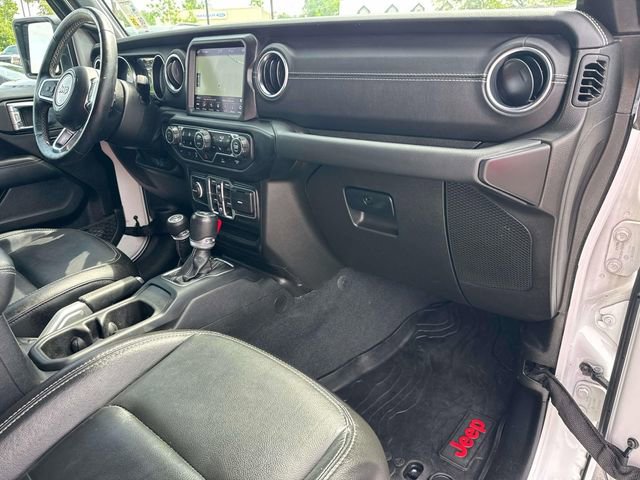 Used 2022 Jeep Wrangler Unlimited Sahara w/ Cold Weather Group AWD/4WD image 12