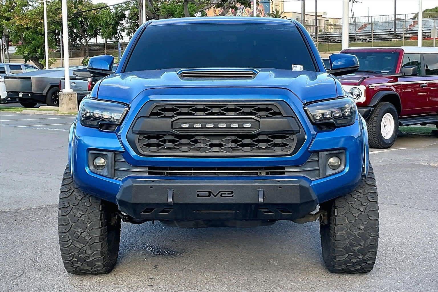 Used 2017 Toyota Tacoma TRD Sport RWD image 6