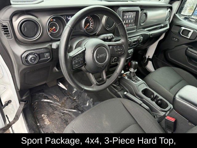 Used 2023 Jeep Gladiator Sport AWD/4WD image 12