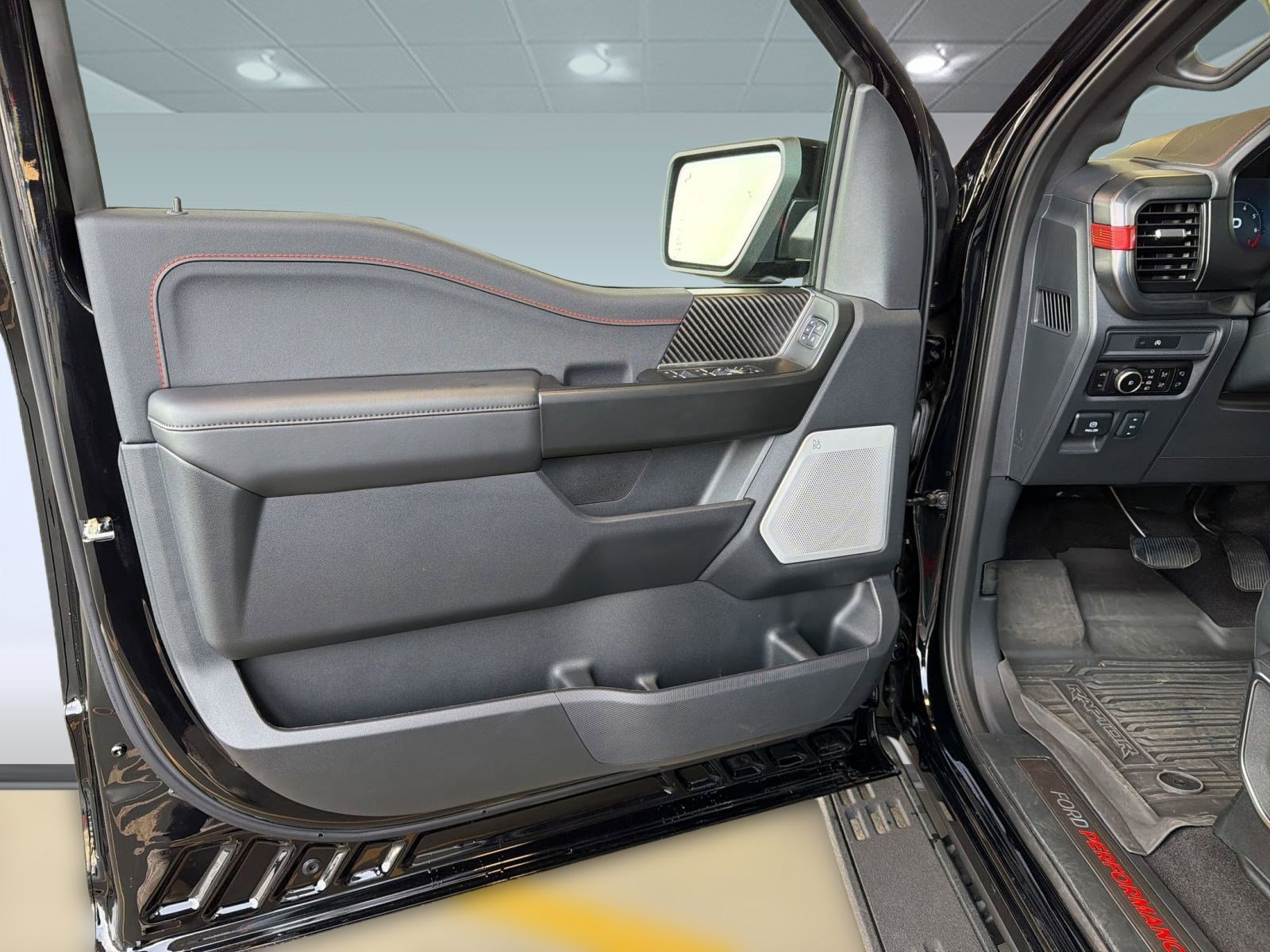 Certified 2025 Ford F150 Raptor image 21