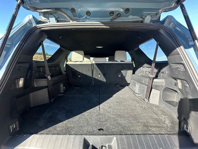 Used 2025 Toyota 4Runner SR5 AWD/4WD image 34