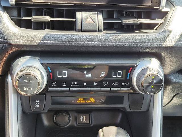 Used 2024 Toyota RAV4 LE AWD/4WD image 21